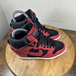Nike Dunk Sky Hi Shoes Womens Size 7.5 Black Red 528899-016 Wedge Sneakers 2012